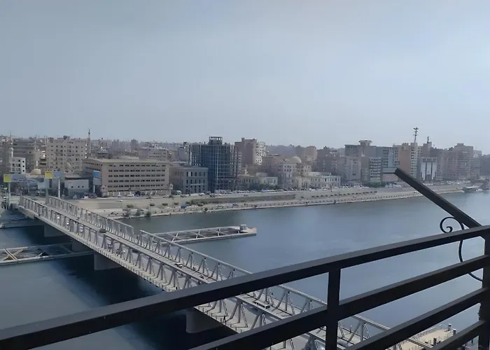 شقة فندقية على النيل